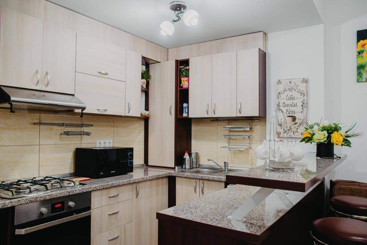 Hugo Mountain Apartman Sinaia Kültér fotó