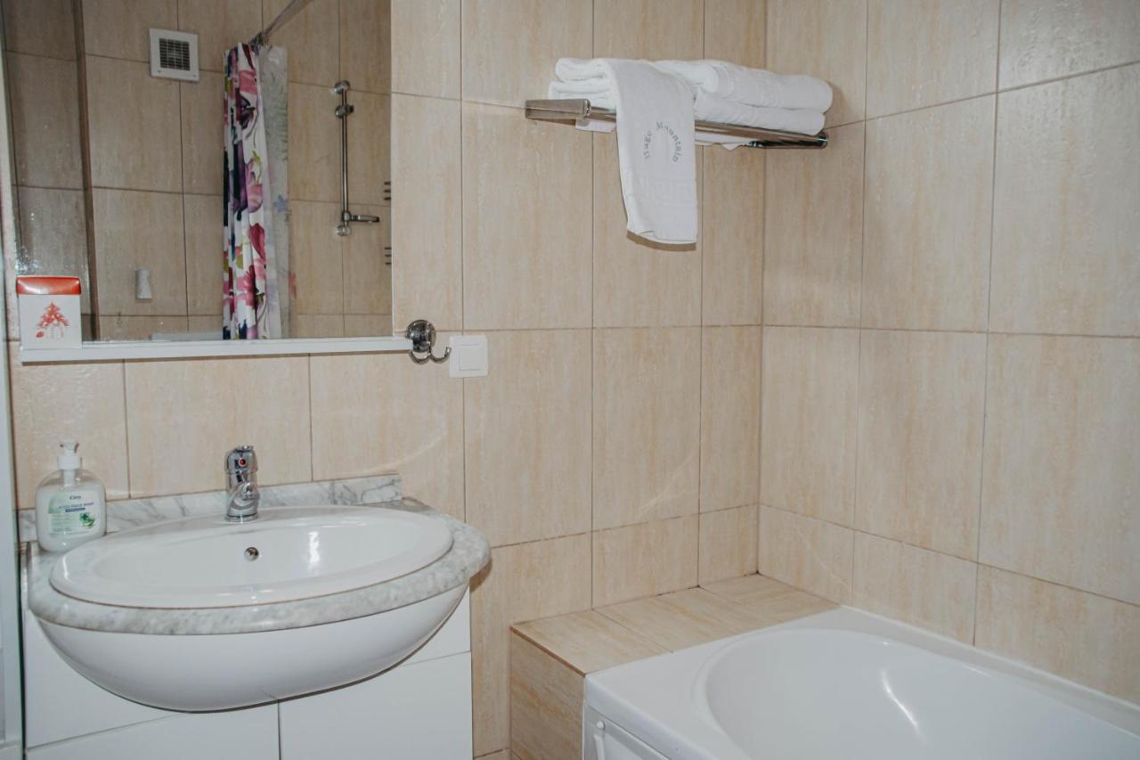 Hugo Mountain Apartman Sinaia Kültér fotó